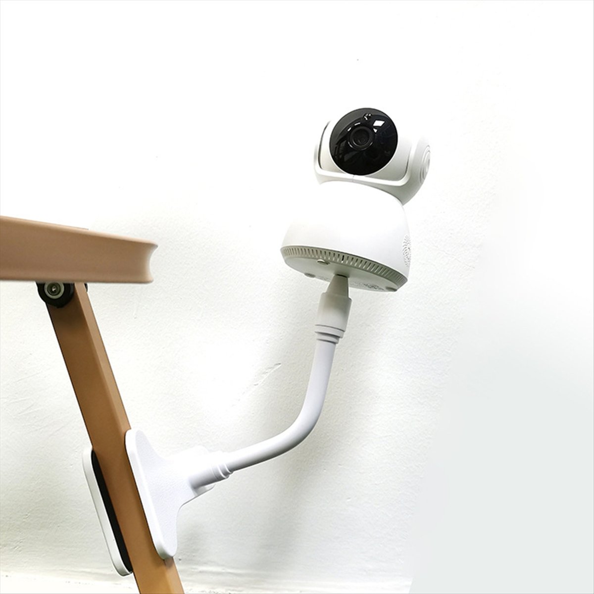 حامل كاميرا ويب عالمي من TCE ب - مراجعة Webcam Stand Clip وسعره